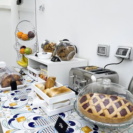 Villa Gabriella - Rooms & Breakfast Sant'Agnello Ngoại thất bức ảnh